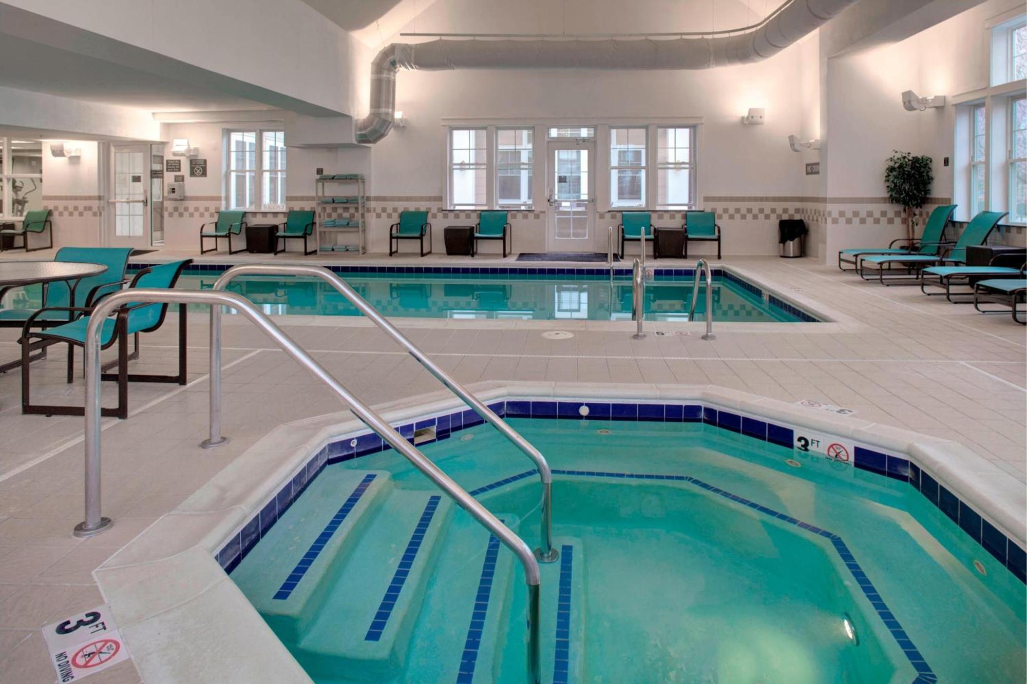Residence Inn By Marriott Richmond Chester Woodvale Eksteriør billede